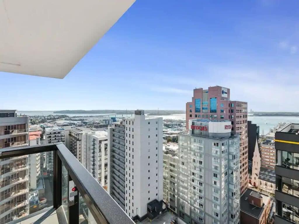 Ferienwohnung Just Opposite To Sky Tower , 2 Bed 2 Bath In Cbd Auckland Exterior foto